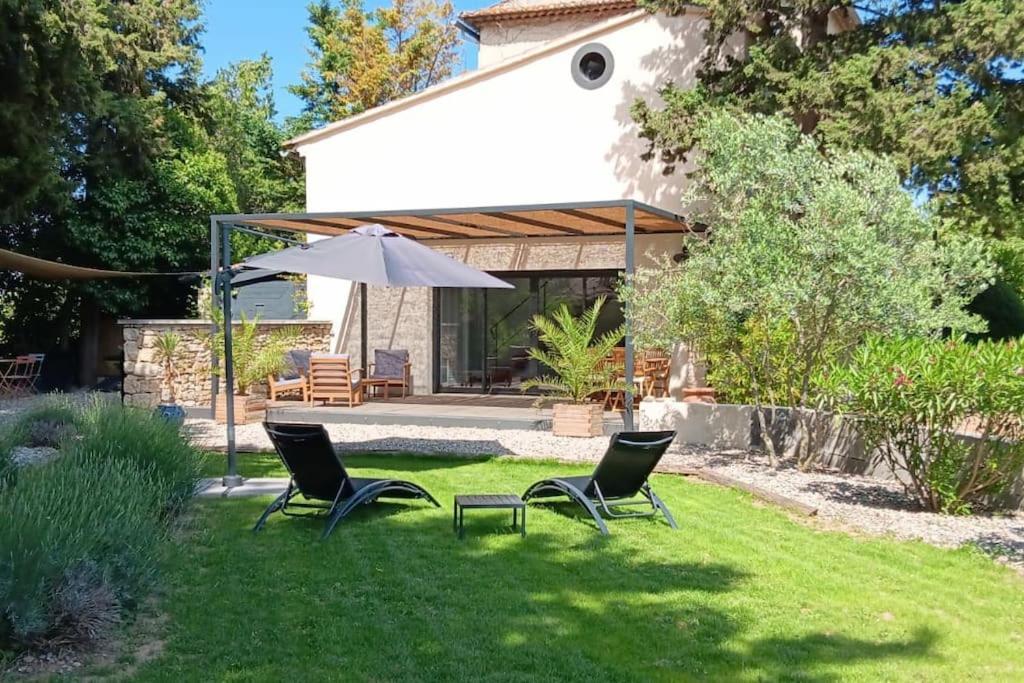 Gite Cosy Au Coeur Du Luberon Lagnes Exterior photo